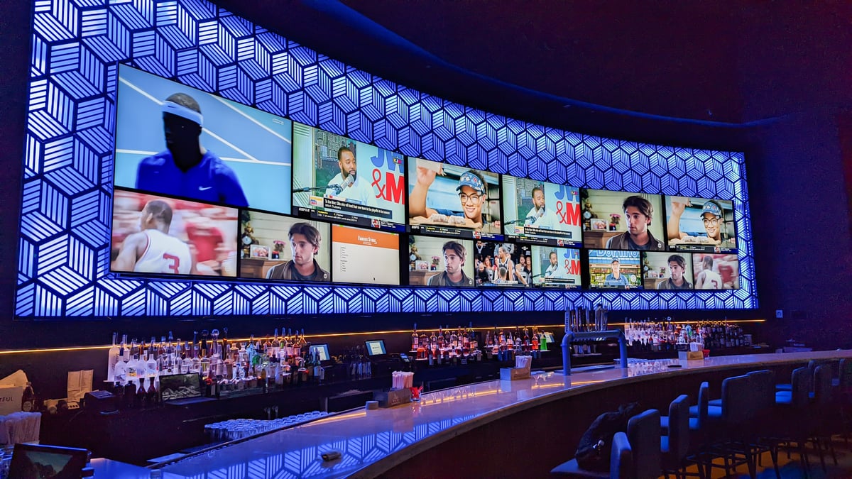 FanDuel Mohegan Sun Displays for Gaming